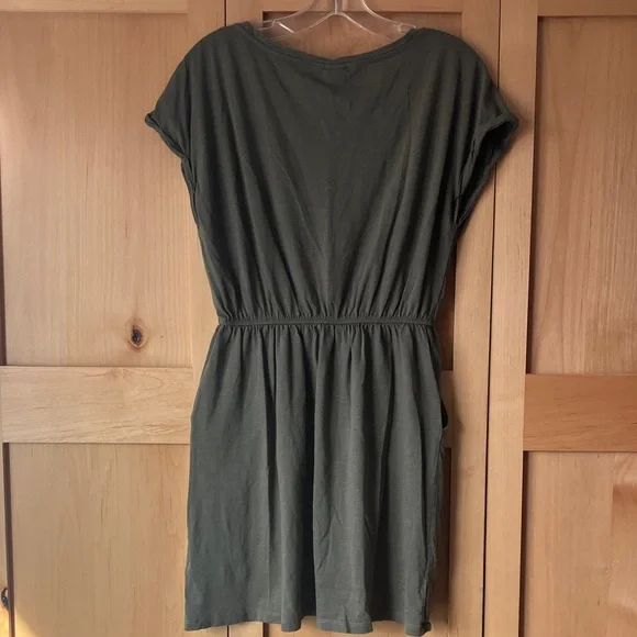 H&M Olive Green Women's Tee Shirt Dress - Picture 6 of 9